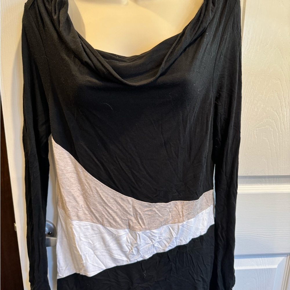 WHBM TOP